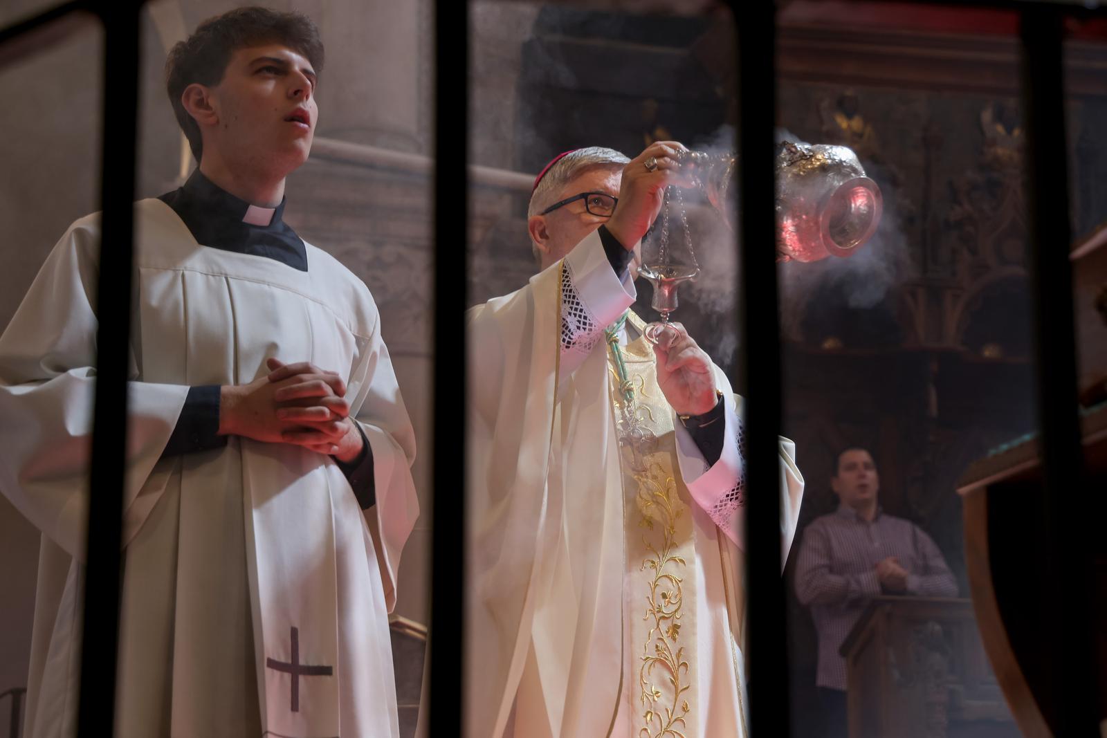 Uskršnja misa, katedrala Svete Stošije Uskršnja misa, katedrala Svete Stošije