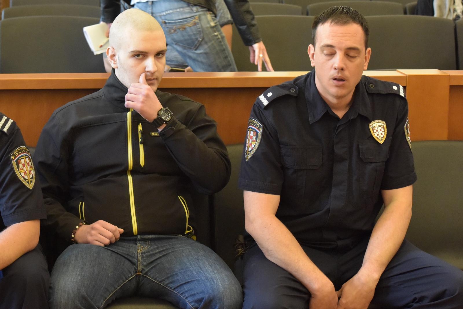 Županijski sud u Zadru: Tin Šunjerga osuđen na 40 godina zatvora zbog ubojstva roditelja