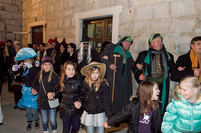 Paški karneval 2012, Foto: Leo Banić
