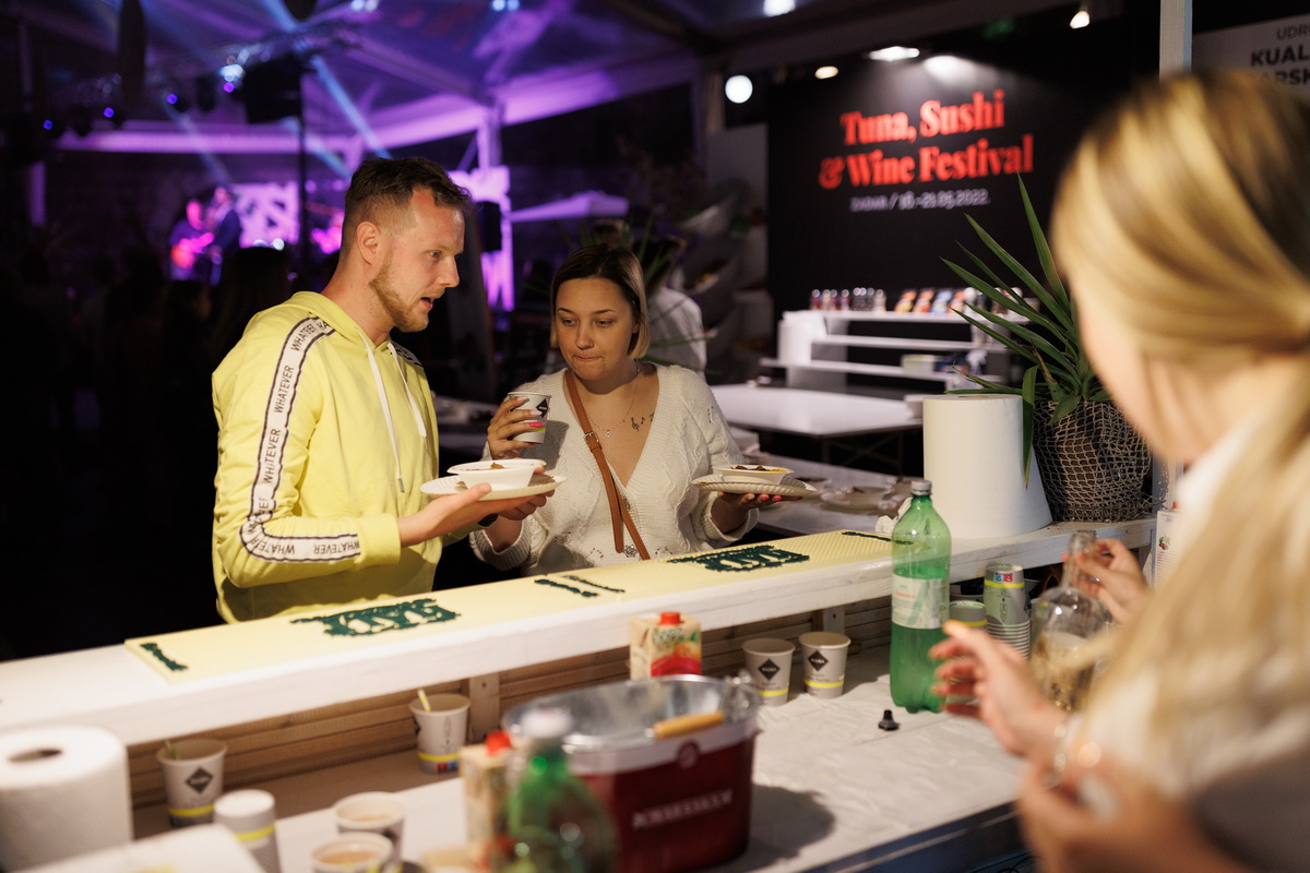 Prva večernja “fešta od rib'” Tuna, Sushi & Wine Festivala