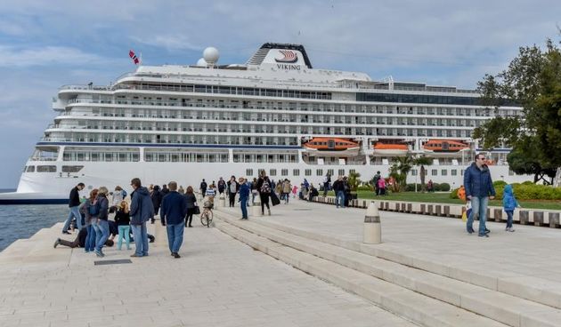 Kruzer Viking Sea na Veliku subotu u Zadar uplovio s oko tisuću turista. Foto: Dino Stanin/PIXSELL