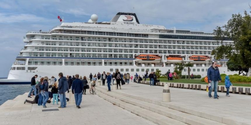 Kruzer Viking Sea na Veliku subotu u Zadar uplovio s oko tisuću turista. Foto: Dino Stanin/PIXSELL