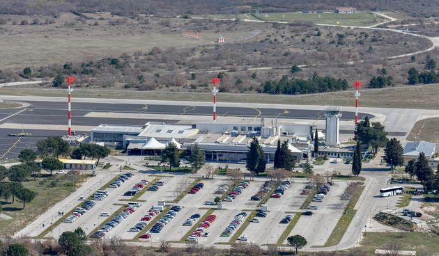 Zračna luka Zadar u Zemuniku