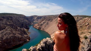 Ljepotice, kamen i voda