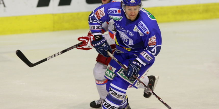 Zagreb, 241010.
Dom sportova, Trg Kresimira Cosica.
Susret 14. kola EBEL lige.
Medvescak – Jesenice.
Na fotografiji: Ben Gazdic.
Foto: Ronald Gorsic / CROPIX Zagreb, 241010.
Dom sportova, Trg Kresimira Cosica.
Susret 14. kola EBEL lige.
Medvescak – Jesenice.
Na fotografiji: Ben Gazdic.
Foto: Ronald Gorsic / CROPIX