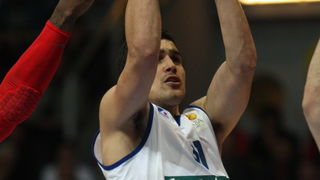 Zadar, 090313.
Dvorana Kresimira Cosica.
Utakmica 24.kola ABA lige, KK Zadar – KK Radnicki.
Na fotografiji: igrac Zadra (bijeli) Goran Vrbanc.
Foto: Jure Miskovic / CROPIX Zadar, 090313.
Dvorana Kresimira Cosica.
Utakmica 24.kola ABA lige, KK Zadar – KK Radnicki.
Na fotografiji: igrac Zadra (bijeli) Goran Vrbanc.
Foto: Jure Miskovic / CROPIX