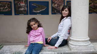 Top model Lorena Dias Terezinho i njena sestra Mara Dias, pronašle davno izgubljenu obitelj u Bibinjama, foto: Leo Banić Top model Lorena Dias Terezinho i njena sestra Mara Dias, pronašle davno izgubljenu obitelj u Bibinjama, foto: Leo Banić