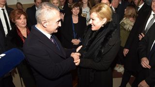 Kolinda Grabar Kitarović s albanskim predsjednikom susrela se sa stanovnicima Arbanasa Kolinda Grabar Kitarović s albanskim predsjednikom susrela se sa stanovnicima Arbanasa