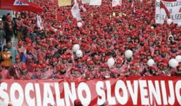 Na ulicama Ljubljane prosvjedovalo 30.000 ljudi