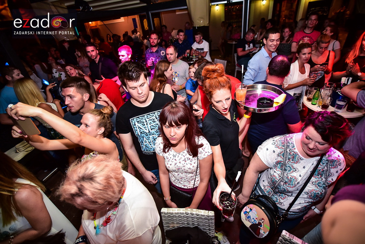 Domenica @ Kult Caffebar