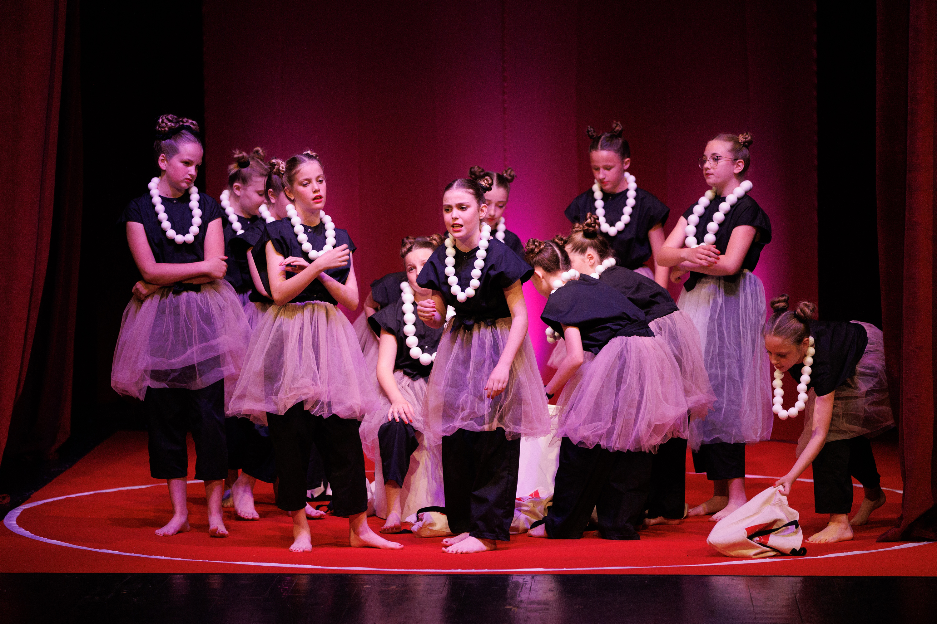 Igrajmo se: Zabranjeno mlađima od 15 strana A