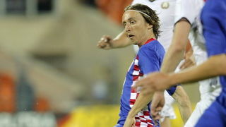 Minsk, 120809.
Stadion Dinamo Minsk
Kvalifikacijska nogometna utakmica za Svjetsko nogometno prvenstvo 2010. Bjelorusija – Hrvatska.
Na fotografiji: Luka Modric.
Foto : Jakov Prkic / Cropix Minsk, 120809.
Stadion Dinamo Minsk
Kvalifikacijska nogometna utakmica za Svjetsko nogometno prvenstvo 2010. Bjelorusija – Hrvatska.
Na fotografiji: Luka Modric.
Foto : Jakov Prkic / Cropix