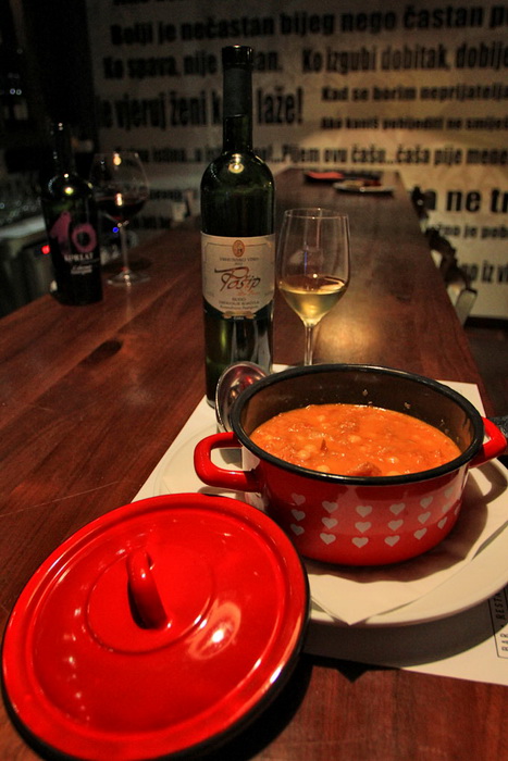 Restoran bar Atrij: Finger Food & Wine Selection, Foto: Iva Perinčić Restoran bar Atrij: Finger Food & Wine Selection, Foto: Iva Perinčić