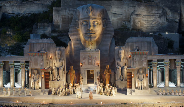 Monumentalna Domingova operna open-air produkcija i u Beču