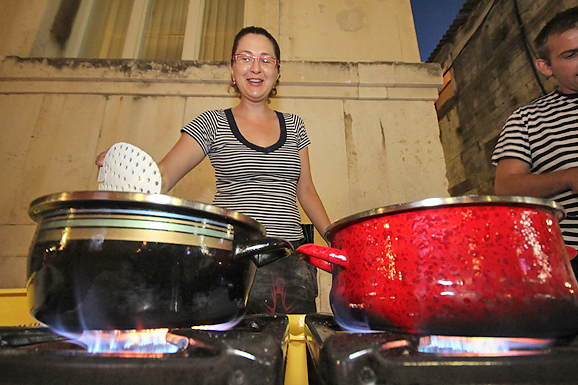 “Feštica srijedom” 27. lipnja 2012. (foto:Saša Čuka) “Feštica srijedom” 27. lipnja 2012. (foto:Saša Čuka)