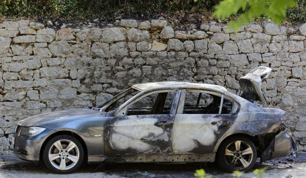Navijački obračun: Napali četvoricu navijača Levskog pa im zapalili BMW