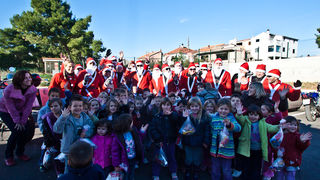 Biograd: Moto Mrazovi Duhovi u posjeti djecjim vrticima, Foto: Franjo Juric Biograd: Moto Mrazovi Duhovi u posjeti djecjim vrticima, Foto: Franjo Juric