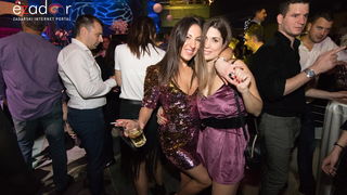 Ludnica u Saturnusu: Najbolji doček u svemiru i šire Ludnica u Saturnusu: Najbolji doček u svemiru i šire