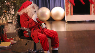 Plesna udruga Gesta: Ima li spasa za Djeda Mraza (Foto:Saša Čuka)