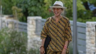 Kylie Minogue viđena kako u opuštenom izdanju izlazi iz luksuzne vile u Rovinju