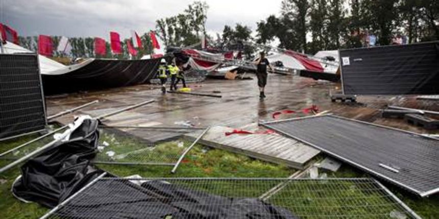 Oluja u Belgiji, srušena pozornica, foto: today.msnbc.msn.com