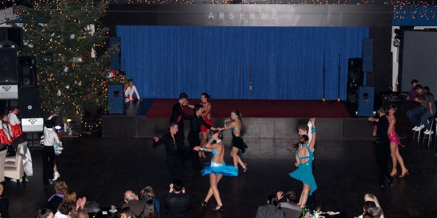 Božićni plesni show u Arsenalu Božićni plesni show u Arsenalu
