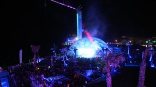 Plaza Zrce, cetvrti dan Hideout festivala privukao je nekoliko tisuca, ponajvise engleskih turista koji su se zabavljali u klubu Papaya. Photo: Luka Stanzl/PIXSELL Plaza Zrce, cetvrti dan Hideout festivala privukao je nekoliko tisuca, ponajvise engleskih turista koji su se zabavljali u klubu Papaya. Photo: Luka Stanzl/PIXSELL