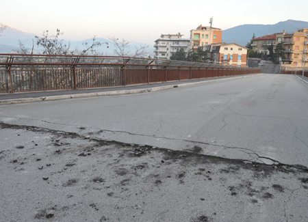 Potres u LAquili (Foto: lastampa.it)