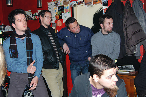 Ante Perković u caffe baru JazzVa (foto:Tomislav Jerak) Ante Perković u caffe baru JazzVa (foto:Tomislav Jerak)