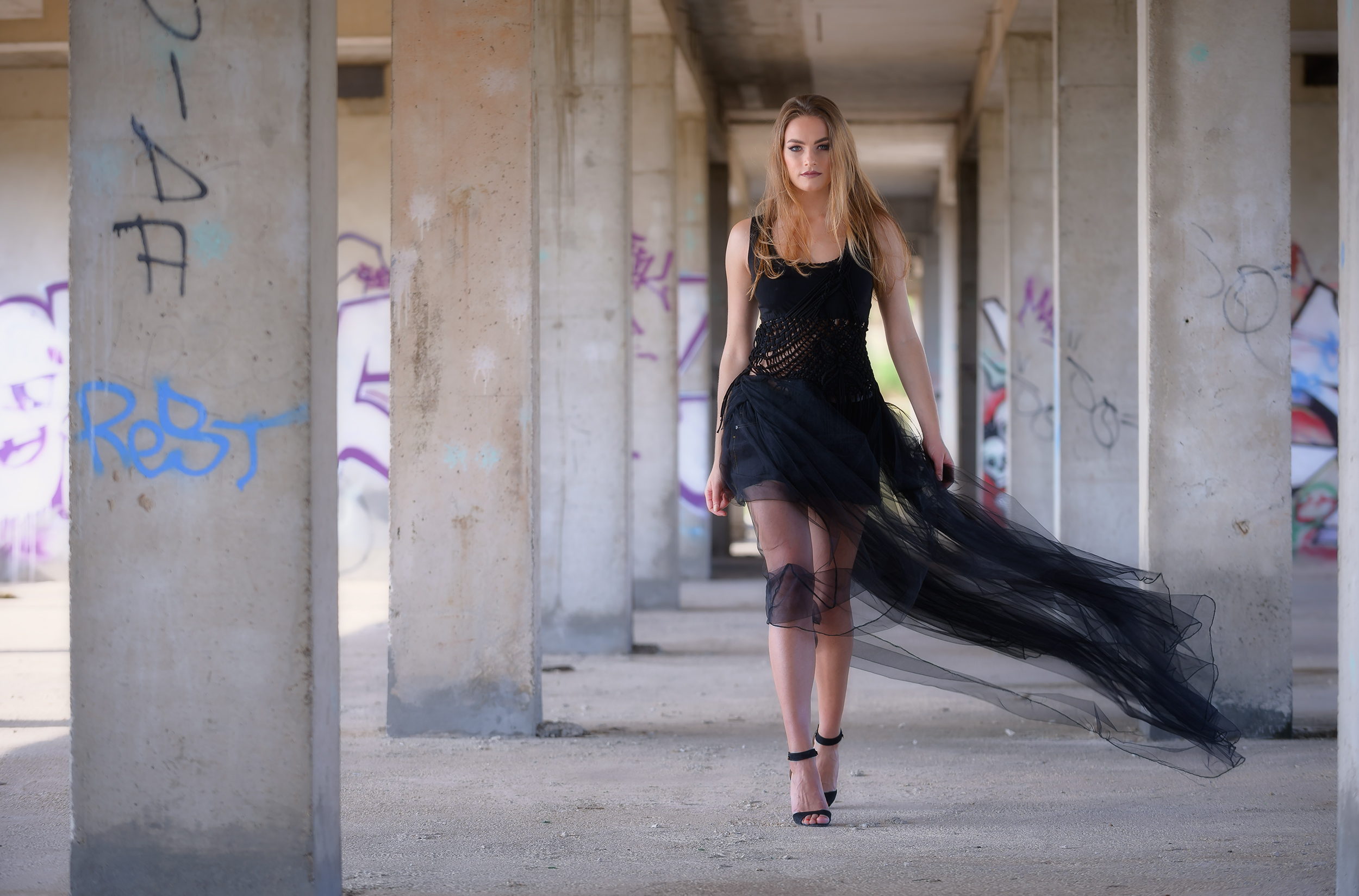 Iva Mijolović u kolekciji “Fleek” by Ella Iva Mijolović u kolekciji “Fleek” by Ella