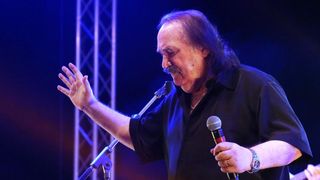 U povodu 950 godina prvog spomena grada Šibenika, blagdana sv. Mihovila i Dana grada održan je veliki koncert legendarnog Mate Miše Kovača. Photo: Duško Jaramaz/PIXSELL U povodu 950 godina prvog spomena grada Šibenika, blagdana sv. Mihovila i Dana grada održan je veliki koncert legendarnog Mate Miše Kovača. Photo: Duško Jaramaz/PIXSELL