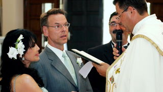 Zadar, 280809.
Najpoznatija hrvatska pjevacica i glumica u Njemackoj 69-godisnja Dunja Olga Rajter i Michael Horst (49) vjencali su se danas u crkvi Bezgresnog zaceca Blazene Djevice Marije na Puntamici u Zadru. Svecani obred vodio je zupnik don Emil Bil Zadar, 280809.
Najpoznatija hrvatska pjevacica i glumica u Njemackoj 69-godisnja Dunja Olga Rajter i Michael Horst (49) vjencali su se danas u crkvi Bezgresnog zaceca Blazene Djevice Marije na Puntamici u Zadru. Svecani obred vodio je zupnik don Emil Bil