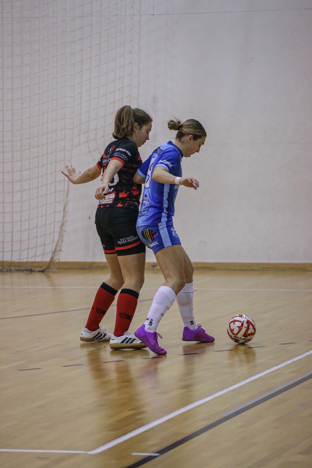 Futsal Super chicks – MC PLUS 2:5 Futsal Super chicks – MC PLUS 2:5