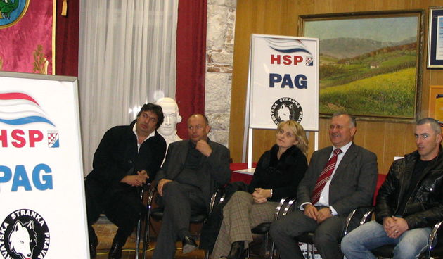 Image 1193745 (auto)