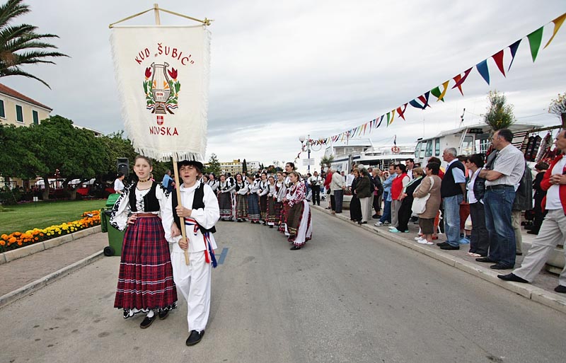 5. Eno-eko-gastro-etno stol (foto: Marin Gospić)