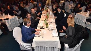 Drženje zadarskih SDP-ovaca u hotelu Kolovare. Foto: Dino Stanin/PIXSELL