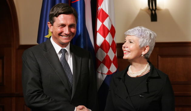 Zagreb, 261009.
Savska, HGK.
U jednodnevni posjet Hrvatskoj dosao je premijer Slovenije Borut Pahor.
Na slici: Jadranka Kosor i Borut Pahor.
Foto: Davor Pongracic / CROPIX