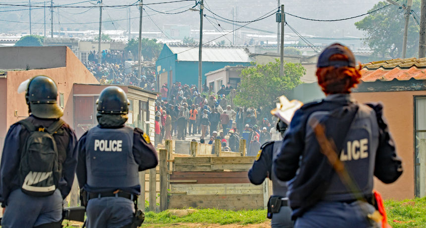 Kao zemlje o kojima bi Amerikanci trebali razmisliti prije putovanja navedene su Burundi, Honduras, Mauritanija, El Salvador, Čad, Nikaragva, Demokratska Republika Kongo, Liban, Niger, Nigerija, Pakistan… Razlozi su uglavnom visok stupanj kriminala. Kao zemlje o kojima bi Amerikanci trebali razmisliti prije putovanja navedene su Burundi, Honduras, Mauritanija, El Salvador, Čad, Nikaragva, Demokratska Republika Kongo, Liban, Niger, Nigerija, Pakistan… Razlozi su uglavnom visok stupanj kriminala.