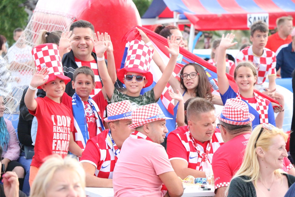 Virski navijači podržali Vatrene Virski navijači podržali Vatrene