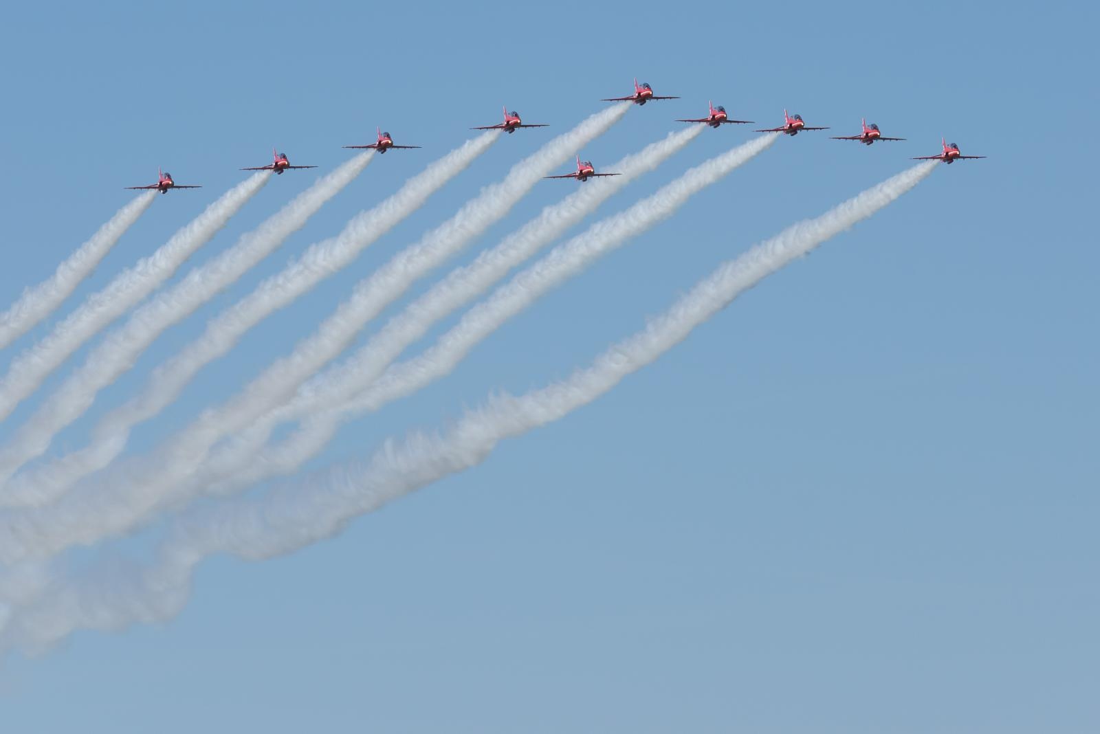Akrobatska grupa Red Arrows u posjetu Krilima Oluje u Zemuniku