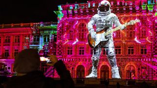 Festival svjetla – Instalacija Odd Dynamics na pročelju muzeja Mimara