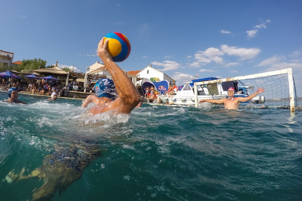 Red Bull Sidrun: Ekipa Kolpomorto proslavila pobjedu u Kalima Red Bull Sidrun: Ekipa Kolpomorto proslavila pobjedu u Kalima