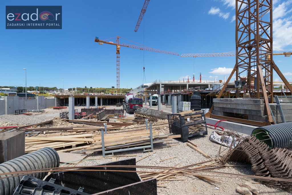Radovi na proširenju trgovačkog centra Supernova Zadar