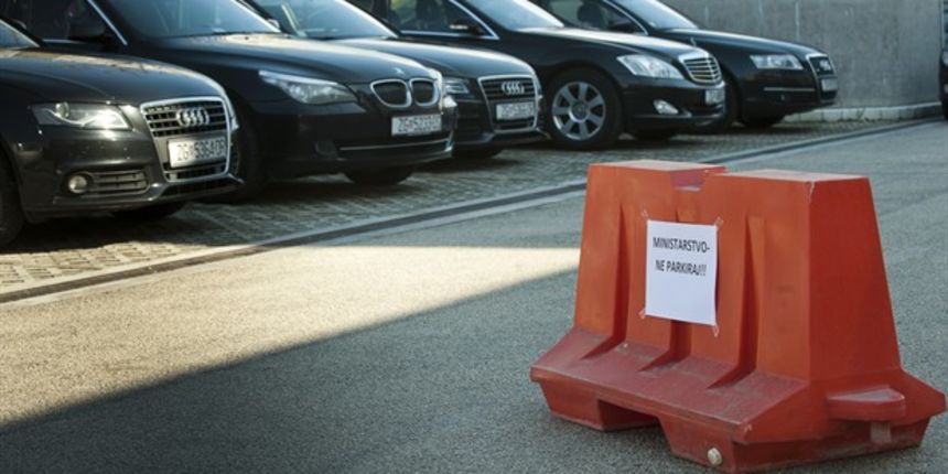 Ministri u Split stigli odvojeno, svaki u svojoj limuzini, foto: tportal.hr