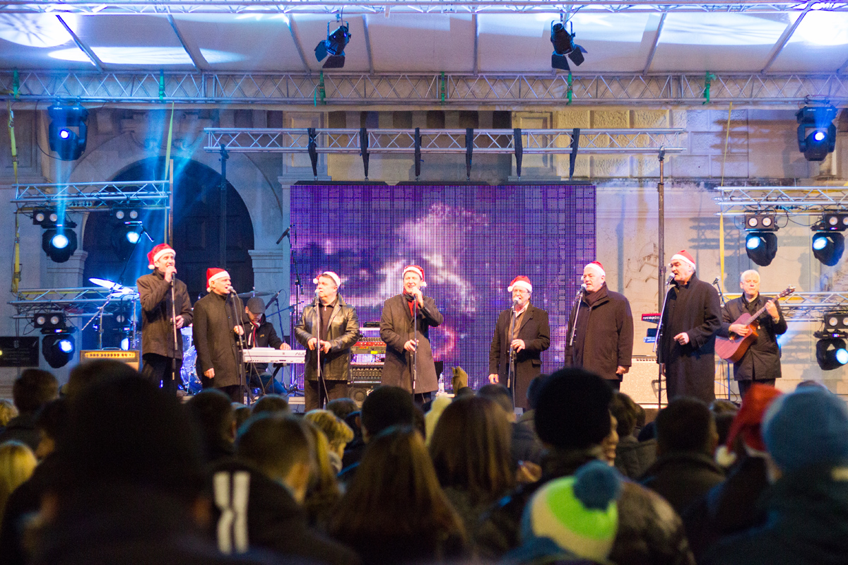 Doček 2017: Najluđa noć na zadarskom Poluotoku privukla više tisuća Zadrana i gostiju Doček 2017: Najluđa noć na zadarskom Poluotoku privukla više tisuća Zadrana i gostiju