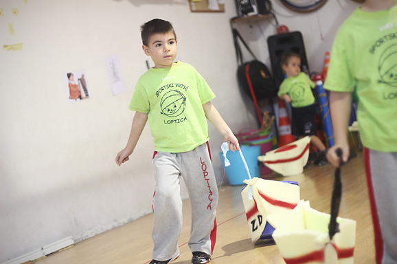 Loptica : “Volim te grade” (foto:Saša Čuka)