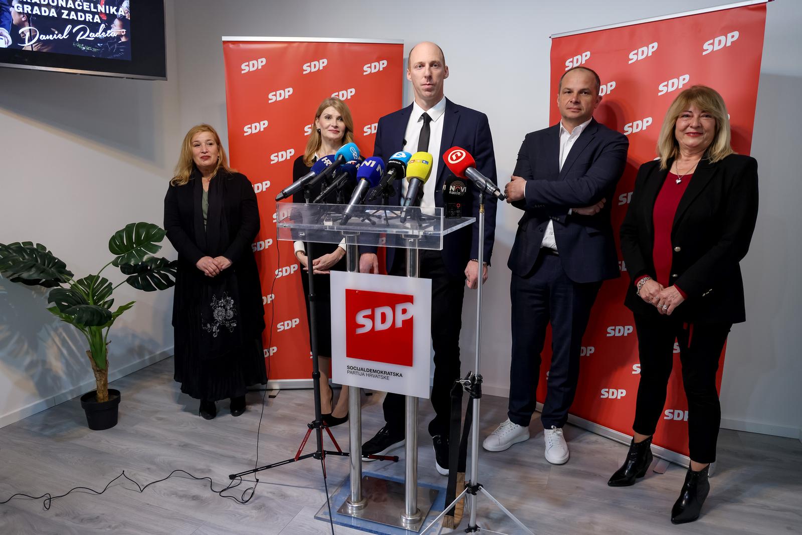 SDP predstavio kandidata za gradonačelnika, bit će to Daniel Radeta SDP predstavio kandidata za gradonačelnika, bit će to Daniel Radeta