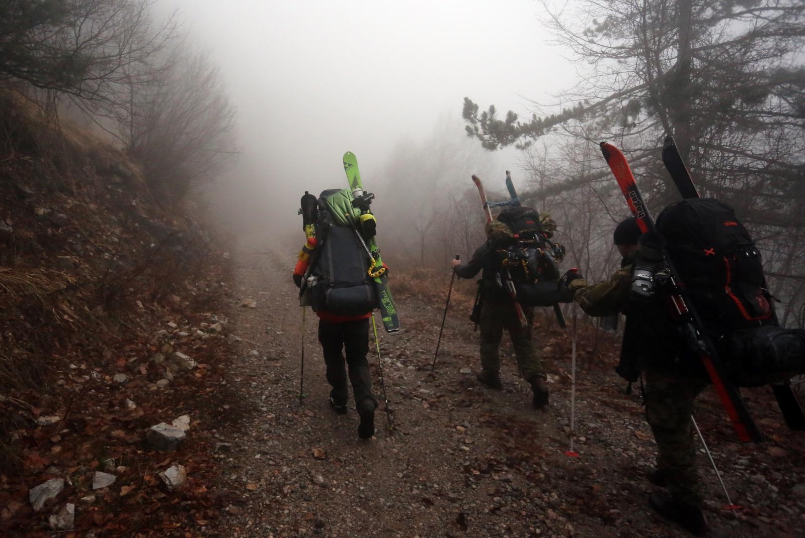 Ivica Kostelić s pripadnicima ZSS i SOD krenuo na osmodnevnu ekspediciju po Velebitu Ivica Kostelić s pripadnicima ZSS i SOD krenuo na osmodnevnu ekspediciju po Velebitu