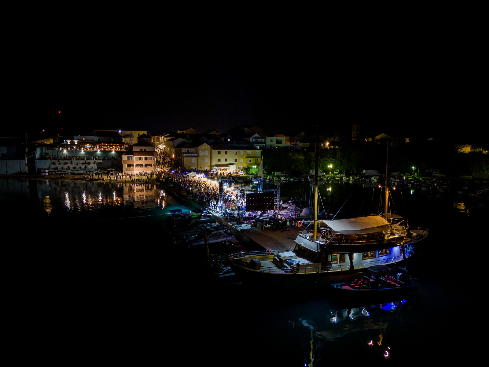 Noć privlačkih ribara i sabunjara 2024 @ luka Stari porat Noć privlačkih ribara i sabunjara 2024 @ luka Stari porat