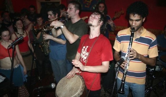 Antenat (Foto: img119.imageshack.us)